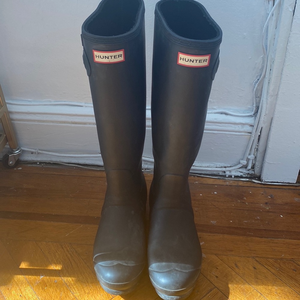 HUNTER BOOTS